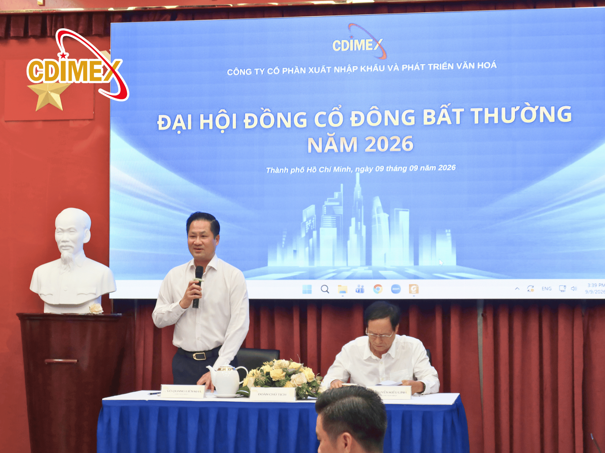 Ban Chủ tọa gồm Ông Võ Quang Liên Kha và Ông Nguyễn Kiều Linh