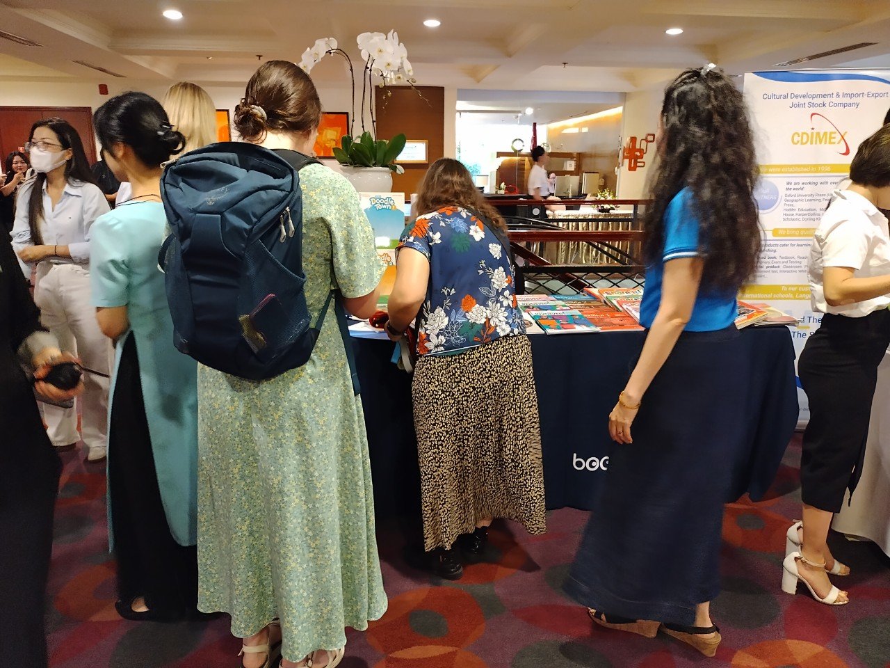 Macmillan in Ha Noi City, participants enjoy CDIMEX' products